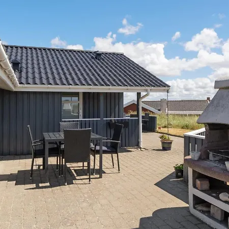 Holiday home Freek - 400m From The Sea In Western Jutland By Interhome Lakolk